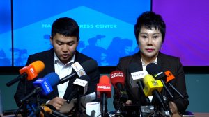 Ли Жан Хуа: Хуулийнхан бидний талд гэж сүрдүүлж байна