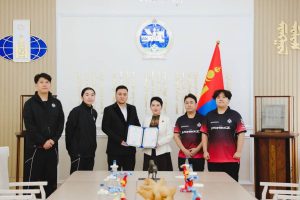 “The MongolZ” багт Соёлын элчийн гэрчилгээг гардуулав
