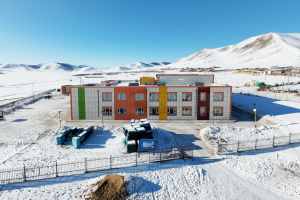 Партизанд 280 хүүхдийн хүчин чадалтай сургууль, цэцэрлэгийн цогцолборыг улсын комисс хүлээн авчээ