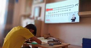 Дунд ангийн сурагчид ирэх долоо хоногт цахимаар хичээллэнэ