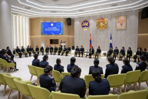 Хан-Уул дүүргийн цагдаагийн газрын эмэгтэй алба хаагчидтай уулзлаа