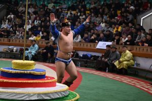 “Алтан цом”-ын эзэд энэ ням гарагт тодорно