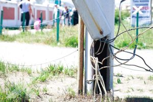 Хөвсгөл аймгийн Жаргалант суманд 2 настай хүүхэд цахилгааны ил утаснаас тогонд цохиулж, нас баржээ